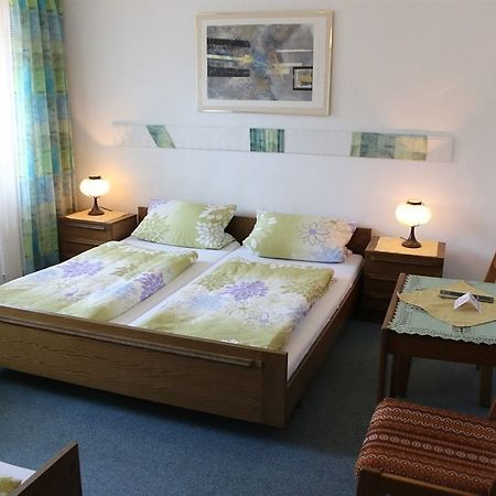 กาสท์เฮาส์ ทันเนนโฮฟ Hotel Lutz ภายนอก รูปภาพ