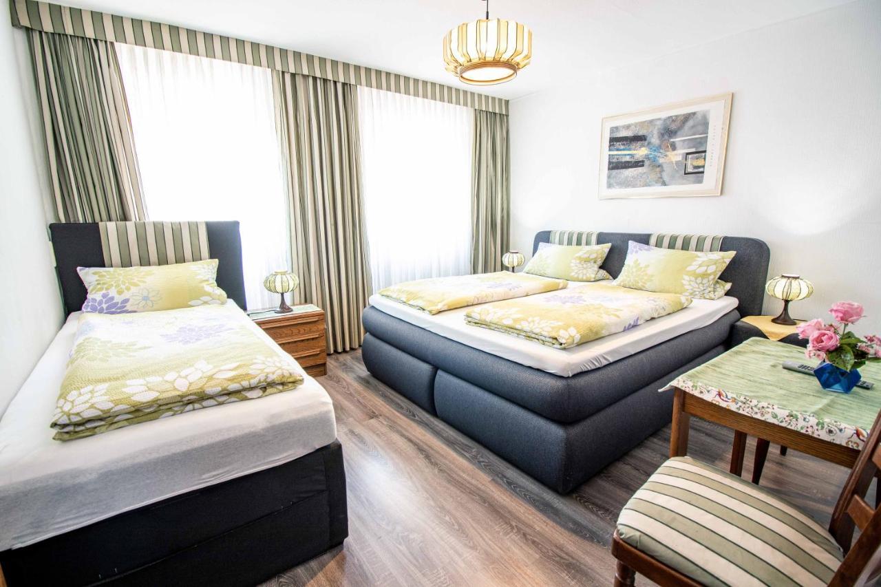 กาสท์เฮาส์ ทันเนนโฮฟ Hotel Lutz ภายนอก รูปภาพ